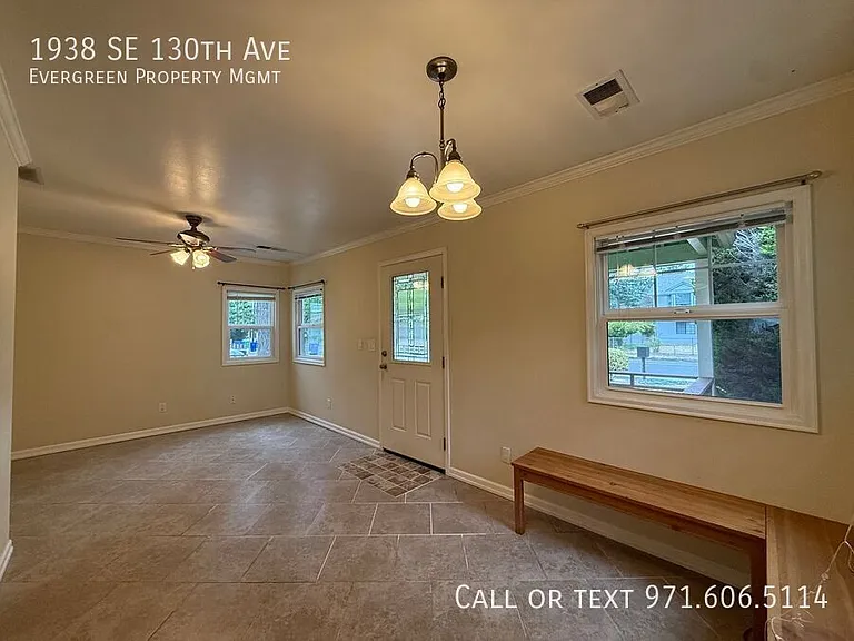 1938 SE 130th Ave — Photo 5