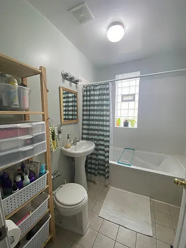 6978 N Greenview Ave #1 — Photo 8