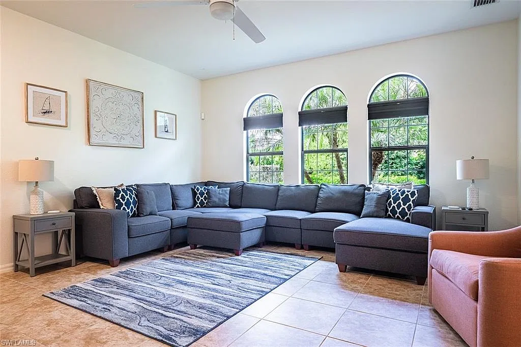 3 bed, 2.5 bath, 2080 sqft, $7,000 — Photo 3