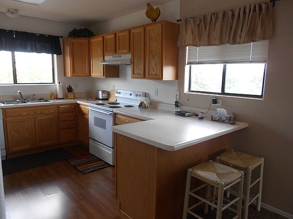 Completely outitted kitchen