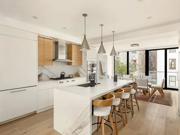 76 W 105th St Unit Penthouse, New York, NY 10025