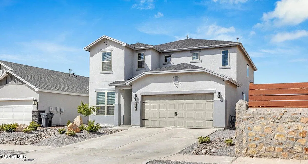 3 bed, 2.5 bath, 2658 sqft, $2,100 — Photo 2