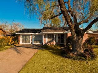 9166 Cheswick Dr, Houston, TX 77037