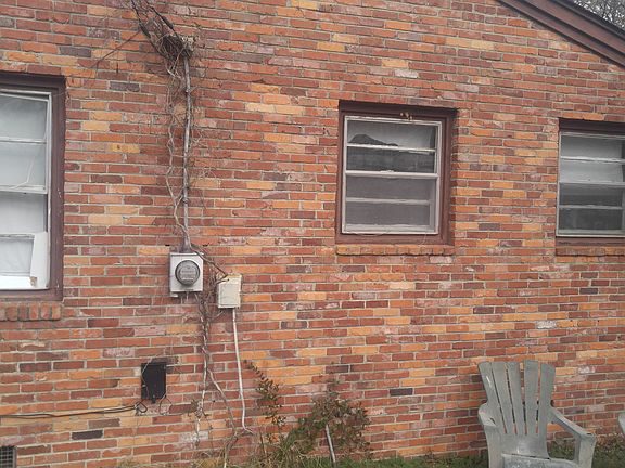 5th image of 20 Athelone Ave