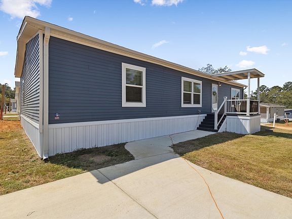 Exterior Image-32-Savannah Living Saddle Creek