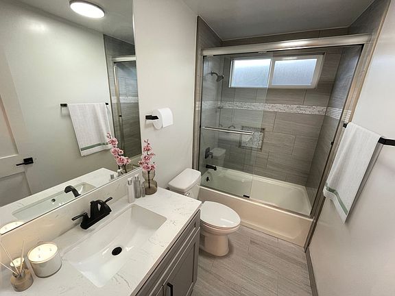 3rd image of 4232 Lindblade Dr APT 11