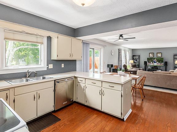 5th image of 2077 Scottingham Dr