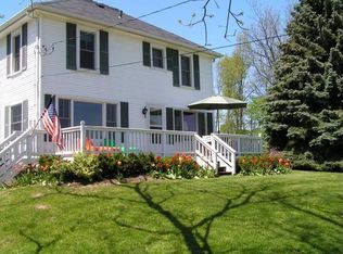 3470 Lakeview Dr, Ortonville, MI 48462