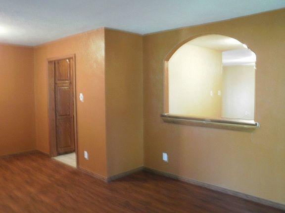5th image of 1506 Paris Dr