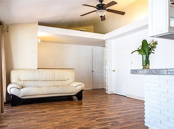 4th image of 17500 Septo St