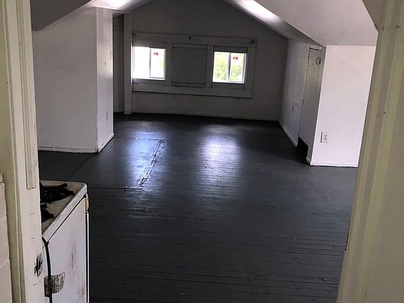 5th image of 1153 E William St