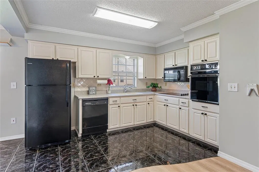 2 bed, 2.0 bath, 1124 sqft, $1,500 — Photo 4