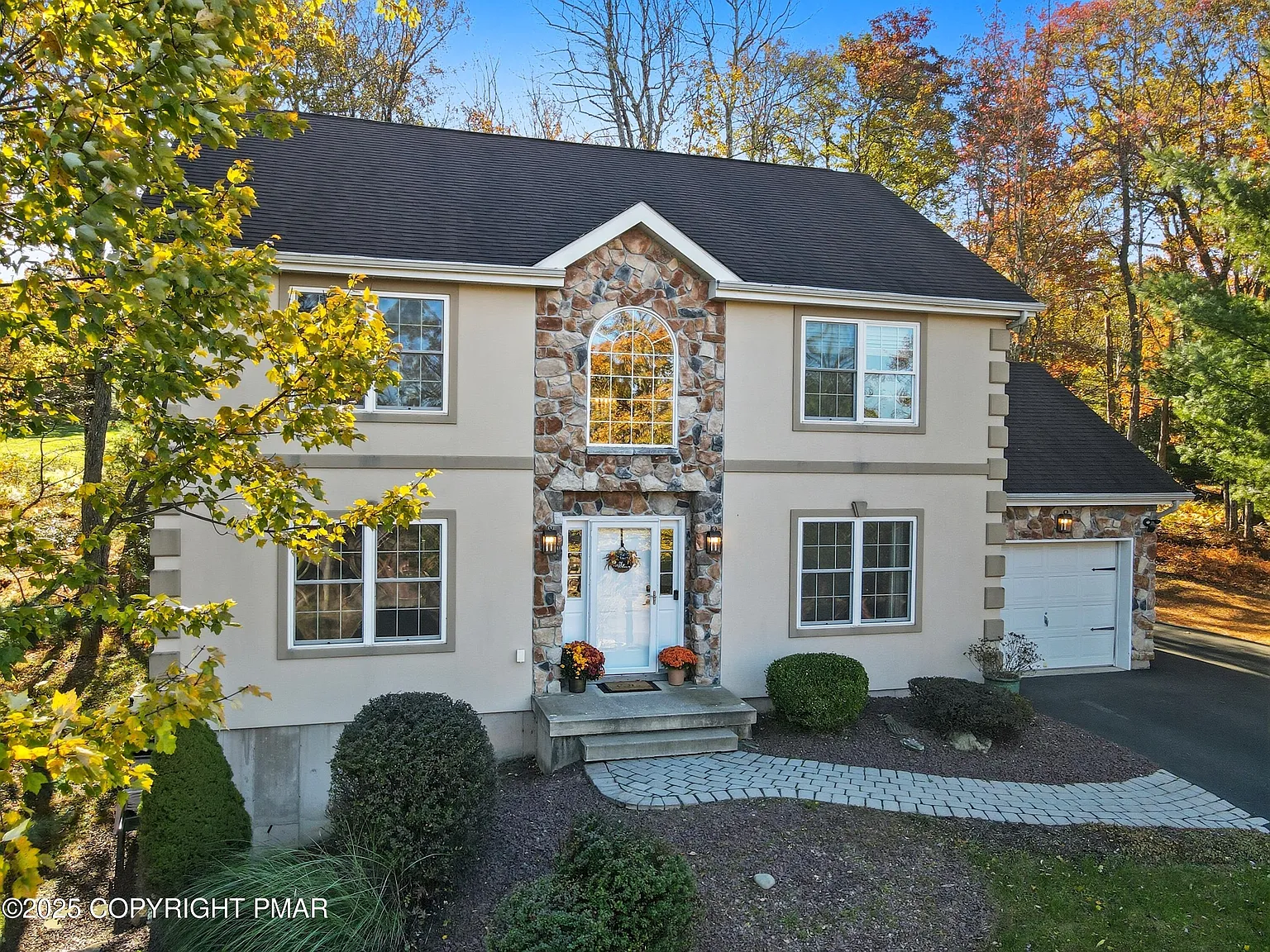 104 Wolf Hollow Rd photo 1