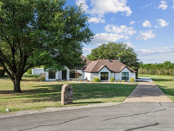 2nd image of 5924 Janet Ct