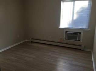602 Cricket Ln, Woodbridge, NJ