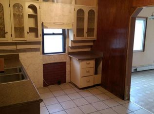 2542 Fountain St, Muskegon, MI 49441