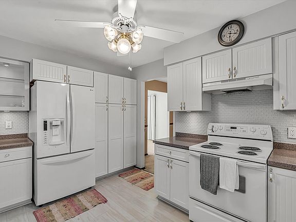 4th image of 2705 36th St