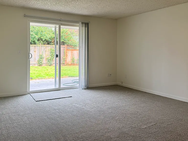 17820 Smokey Point Blvd #3 — Photo 6