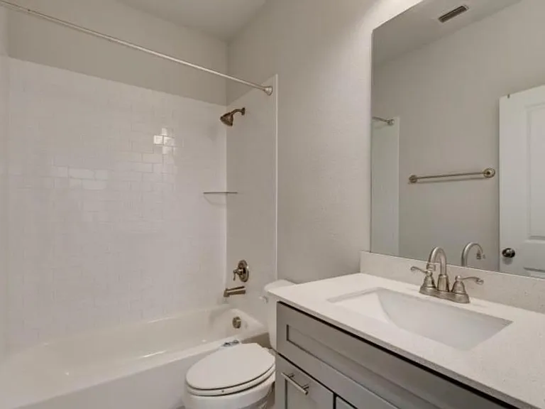 1564 Windermere Way — Photo 13