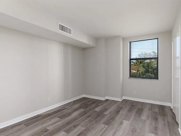 10355 Paradise Blvd #103 — Photo 17