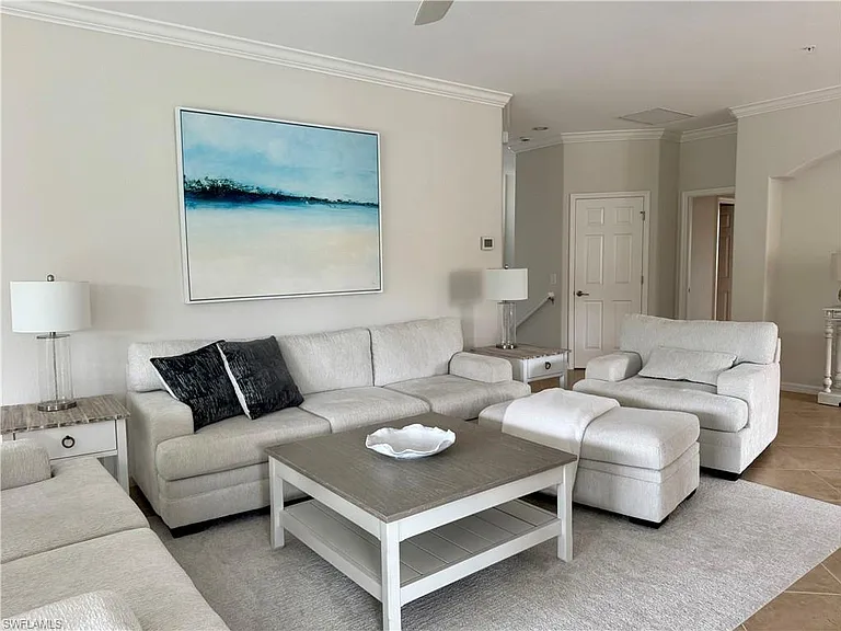 9498 Napoli Ln #201 — Photo 41