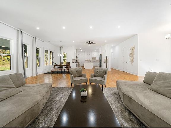 5th image of 2455 Garmon Way