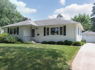 1524 9th Ave NE, Rochester, MN 55906