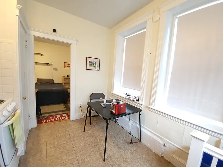 77 Chiswick Rd #1 — Photo 4