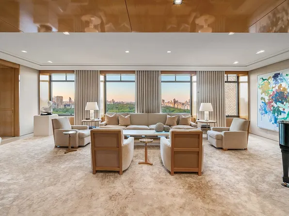 50 Central Park S #28, New York, NY 10019