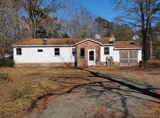 8447 Sylvan Scene Dr, Machipongo, VA 23405