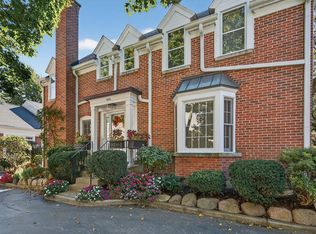 809 Hibbard Rd, Wilmette, IL 60091