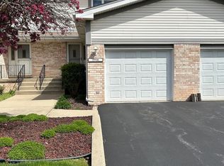 7916 160th St, Tinley Park, IL 60477