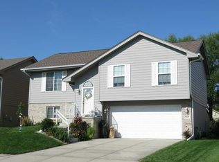 2620 S 16th St, Council Bluffs, IA 51501