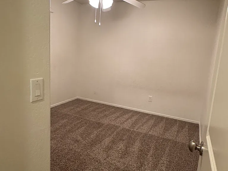 upstairs bedroom #4