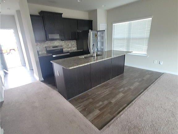 2nd image of 6 Bayberry Cir SW