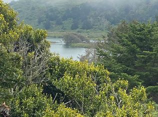 9092 Seabright Ave, Jenner, CA 95450