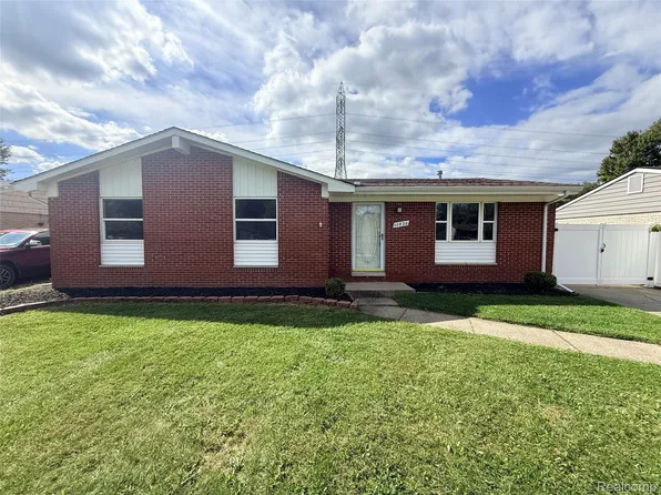 10820 Jackson St, Van Buren Township, MI 48111