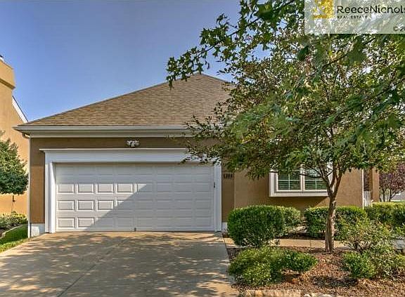 2nd image of 812 133rd Ct