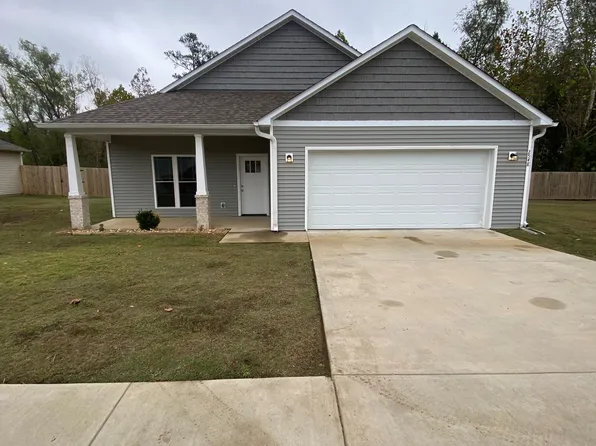 2548 Garden Dr, Benton, AR 72015