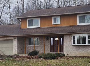 5400 Oakville Waltz Rd, New Boston, MI 48164