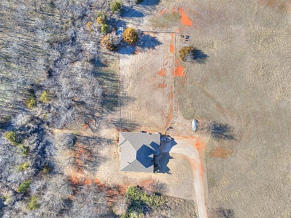 3rd image of 2805 Edmond Rd NE