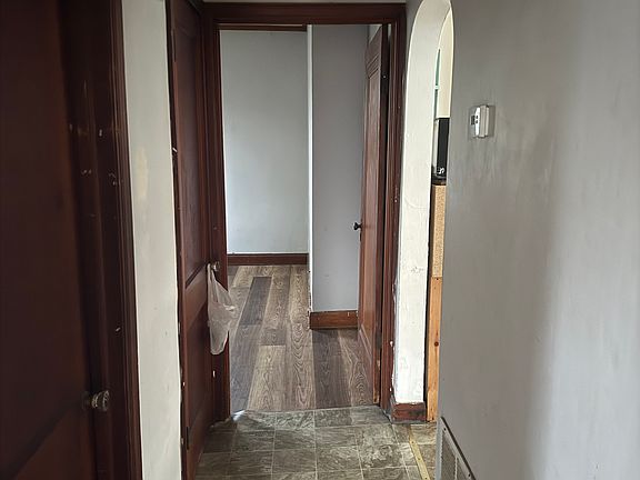 4th image of 918 High St #1