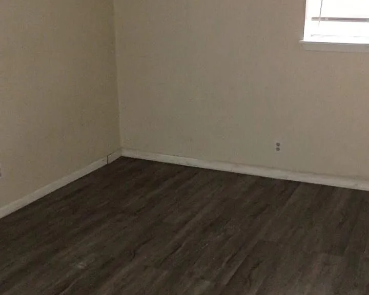 1 bed, 1.0 bath, $700 — Photo 6