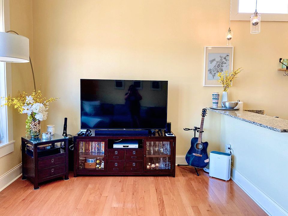 Main Living Space (view from other side including Eating Area Bar Counter)