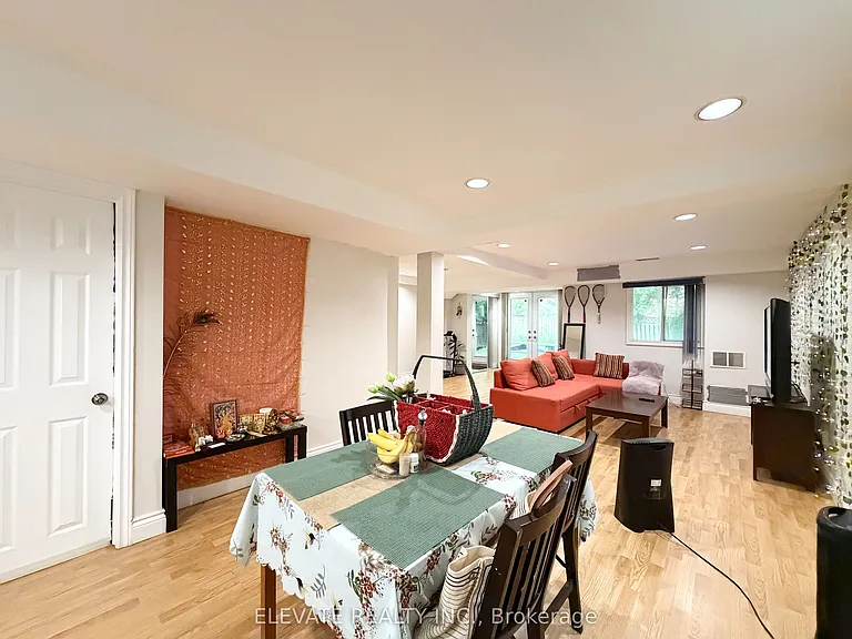 1556 Princelea Pl — Photo 8
