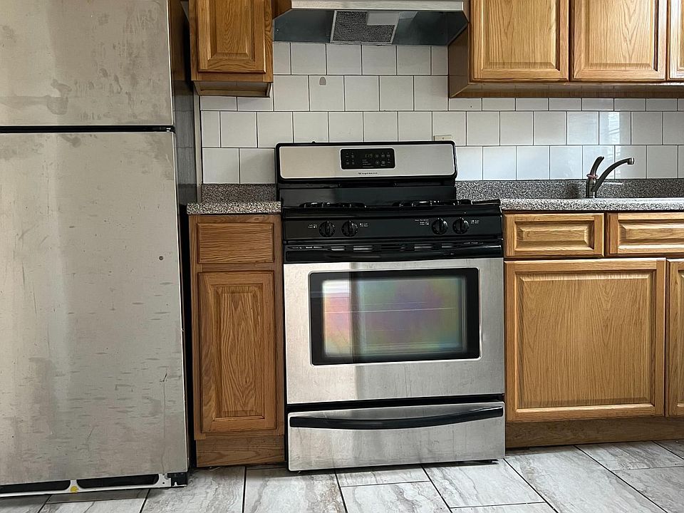 1st image of 21 Gray Pl #2B