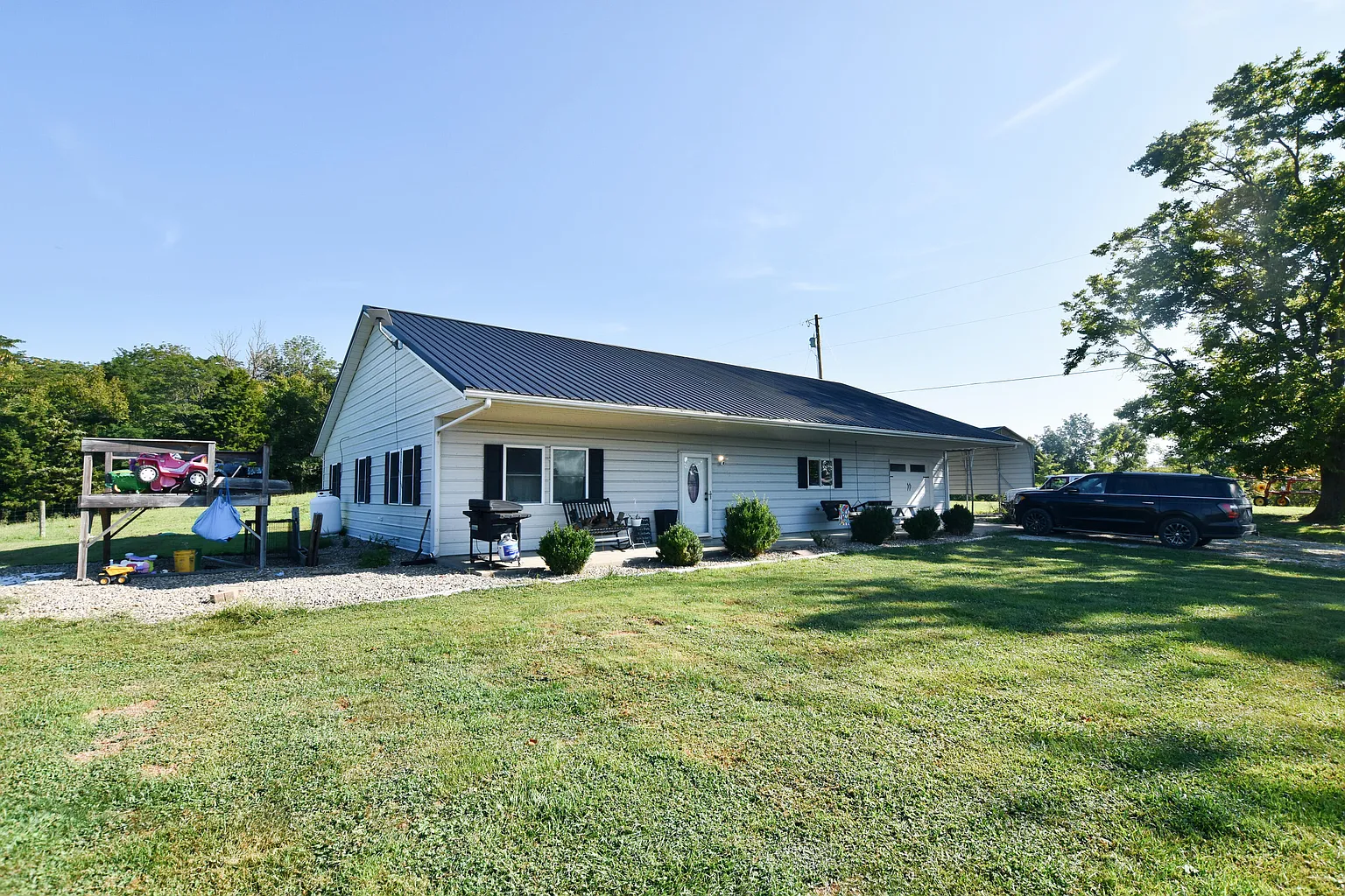 410 Murphy Ln photo 1