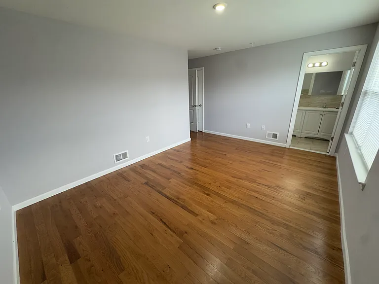 301 N 13th St #1 — Photo 27