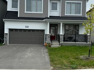 1032 Showman St, Ottawa, ON K0A 2Z0