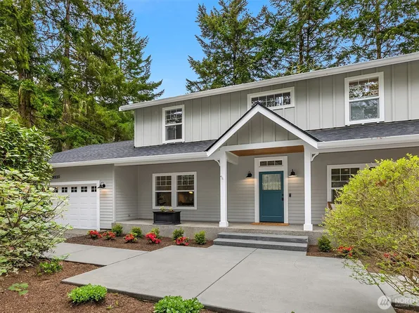 9835 NE Rose Trail Lane, Bainbridge Island, WA 98110